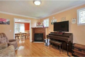 2 Woodland St Unit B, Millbury, MA 01527