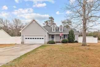 100 Knotts Ct, Sneads Ferry, NC 28460