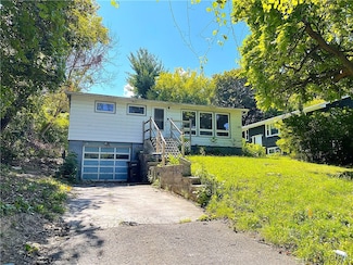 1016 Northway St, Syracuse, NY 13224