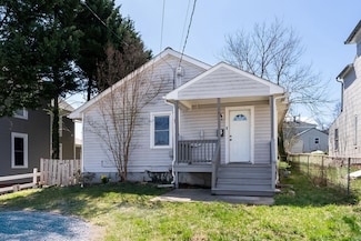 14 E Peabody St, Staunton, VA 24401