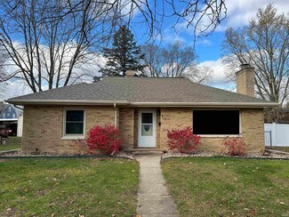 417 Charles St, Plymouth, IN 46563