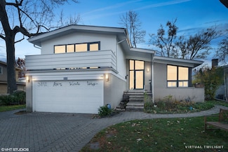 3841 4 Winds Way, Skokie, IL 60076
