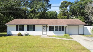 9 Parker Dr, Wareham, MA 02571