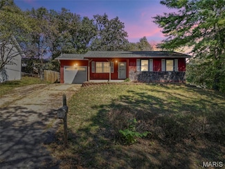5408 Lakeview Ln, Festus, MO 63028