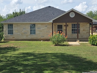 611 W Buchanan Blvd, San Antonio, TX 78221