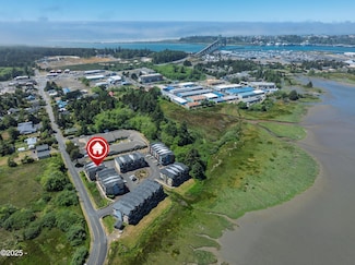 475 SE 35th St Unit F29, South Beach, OR 97366