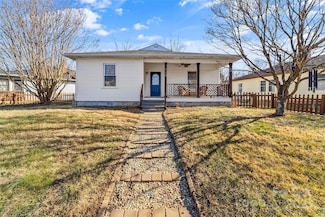 114 Edwards Ave, Swannanoa, NC 28778