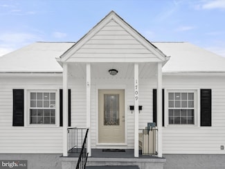 1709 Leslie Rd, Dundalk, MD 21222