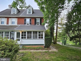 43 Lowrys Ln, Bryn Mawr, PA 19010