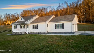 1136 Camellia Rd, Newport, TN 37821