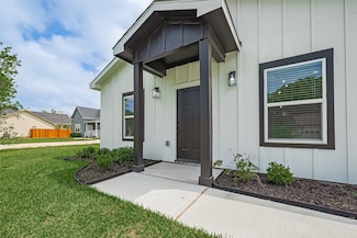 630 Silliman St, Sealy, TX 77474