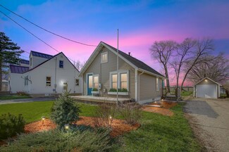 1726 4th St NW, Faribault, MN 55021