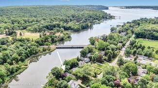 521 Locust Point Rd, Rumson, NJ 07760