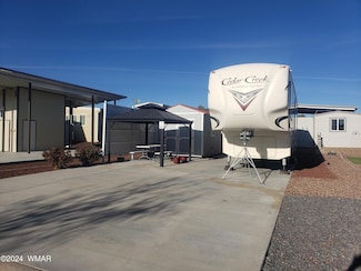 8212 Apache Way, Show Low, AZ 85901