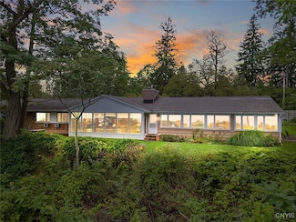 4889 E Lake Rd, Cazenovia, NY 13035