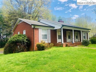 102 Cedar St, North Wilkesboro, NC 28659