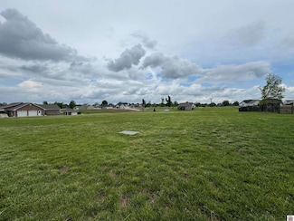 303 Dogwood Ln, Princeton, KY 42445