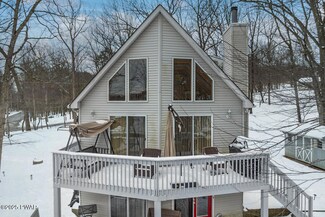 115 Ridge Rd, Dingmans Ferry, PA 18328