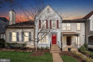 2956 Kings Station Ct, Alexandria, VA 22306