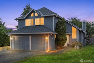 2826 NE 8th St, Renton, WA 98056