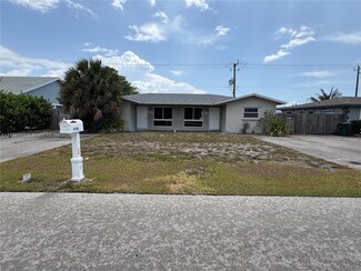 3350 NE 5th Dr, Boca Raton, FL 33431
