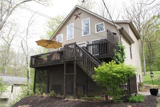 7 Edge Rock Dr, Drums, PA 18222