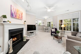 413 Glencrest Place Unit 413, Chapel Hill, NC 27514