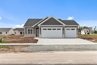 3687 E Callalilly La, Appleton, WI 54913