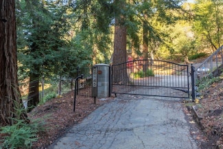 26145 Pierce Rd, Los Gatos, CA 95033