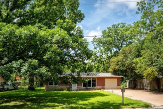2052 Gruene Rd, New Braunfels, TX 78130