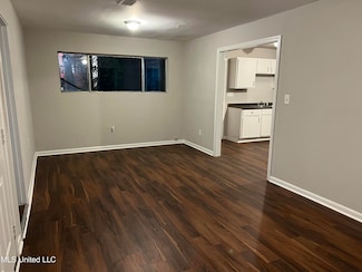 338 Queen Julianna Ln, Jackson, MS 39209