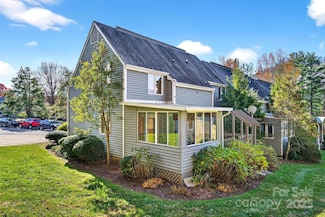 3B Lynx Dr, Black Mountain, NC 28711