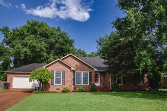 2014 Saddlebrook Dr, Murfreesboro, TN 37129
