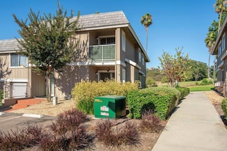 27735 Mountain Meadow Rd Unit 19, Escondido, CA 92026