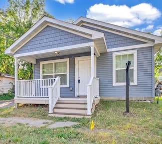 559 Elfelt St, Saint Paul, MN 55103