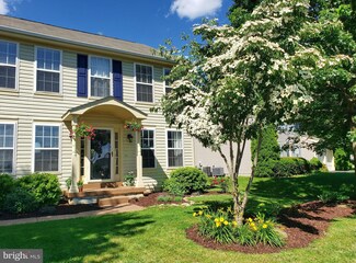 17244 Magic Mountain Dr, Round Hill, VA 20141