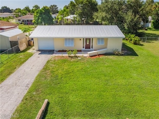12316 Davis Blvd, Fort Myers, FL 33905