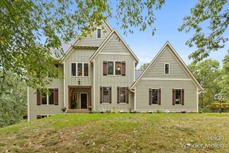 13432 Hill Country Rd, Lowell, MI 49331