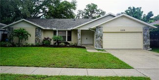 1235 Alhambra Ct, Dunedin, FL 34698