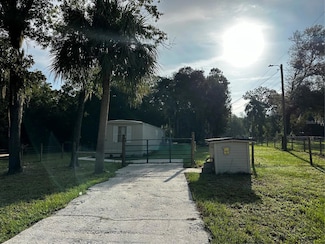 991 S Skyway Ave, Homosassa, FL 34448
