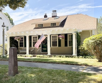 15 Collins Pkwy, Meriden, CT 06450