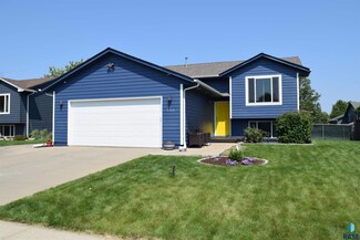 5700 S Cain Ave, Sioux Falls, SD 57106