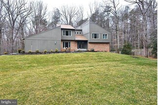 11738 English Mill Ct, Oakton, VA 22124