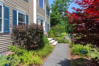159 Lawrence Corner Rd, Pelham, NH 03076