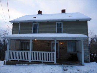 79 Oak St, Manor, PA 15665