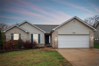 9825 Sand Castle Dr, Pevely, MO 63070