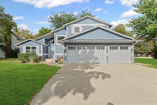 2401 Lakewood Dr, Champaign, IL 61822