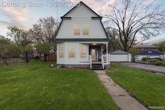 648 Walker St, Mount Morris, MI 48458
