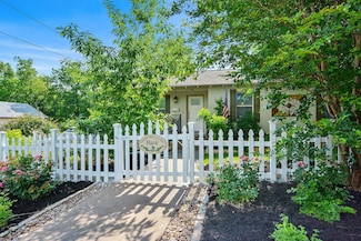 501 S College St, Georgetown, TX 78626
