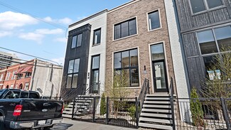3853 S Calumet Ave, Chicago, IL 60653